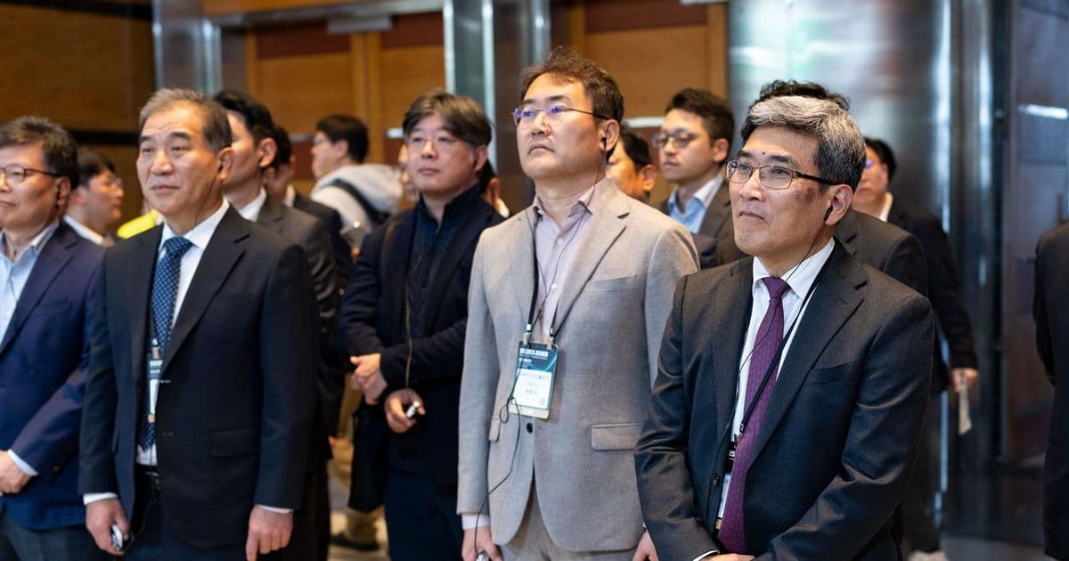 Hydrogen Fluoride Price Surge Threatens Global Memory Chip Supply Chain Amid Hormuz Disruption