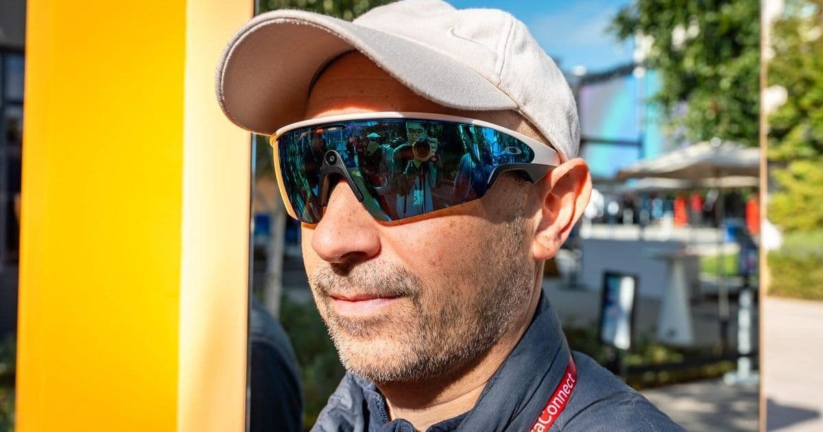 Meta Oakley Vanguard: Revolutionizing Athletic Performance with AI-Powered Smart Glasses