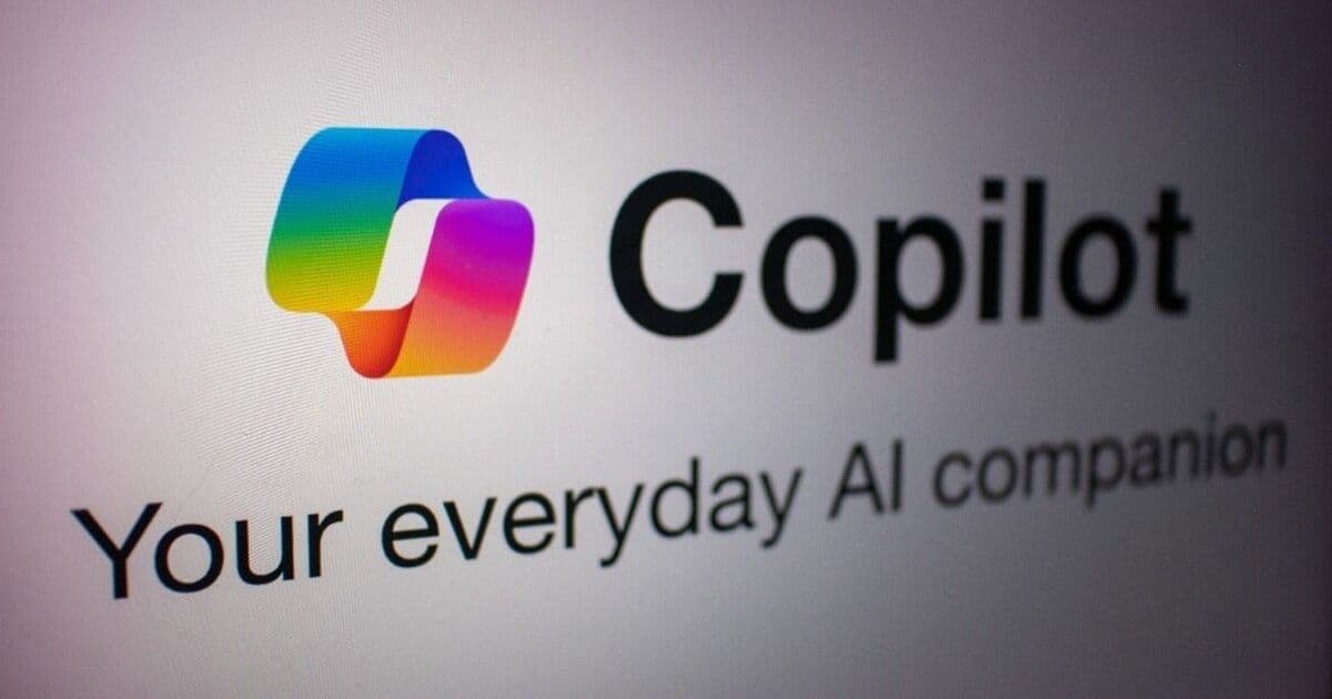 Microsoft adds ribbon‑only option for Copilot’s floating button after user backlash