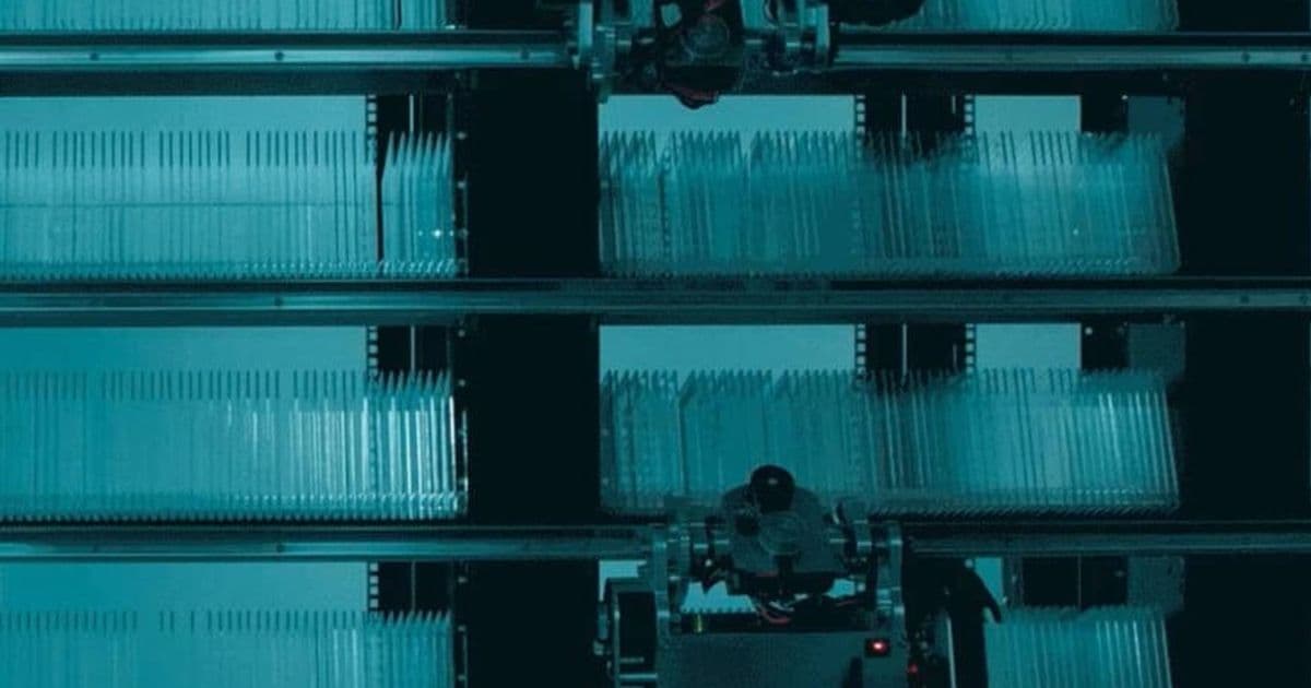 Microsoft Advances Long-Term Data Storage with Pyrex Glass Plates