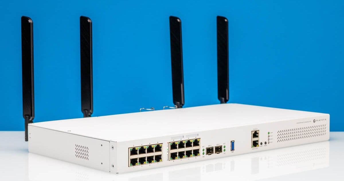 MikroTik CRS418-8P-8G-2S+5axQ2axQ-RM Review: The All-in-One PoE Switch Router with WiFi 6