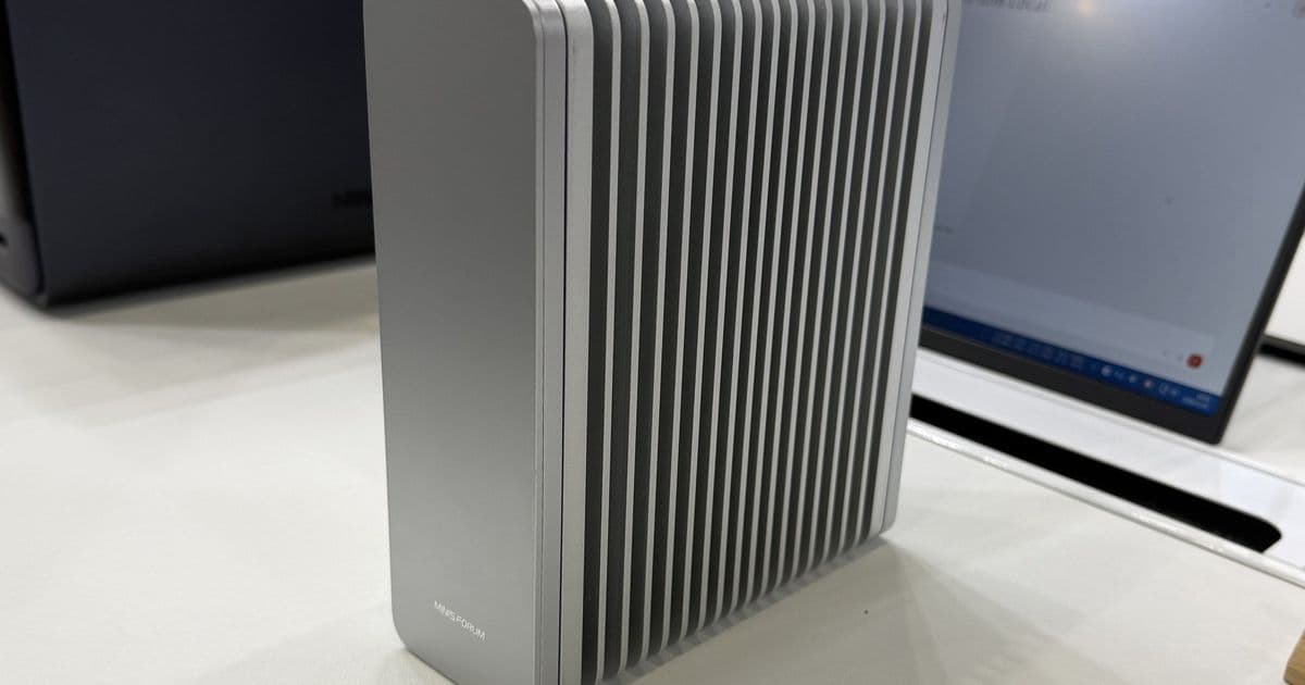 Minisforum S5 All-Flash NAS Puts Intel Wildcat Lake to Work on Five M.2 Drives