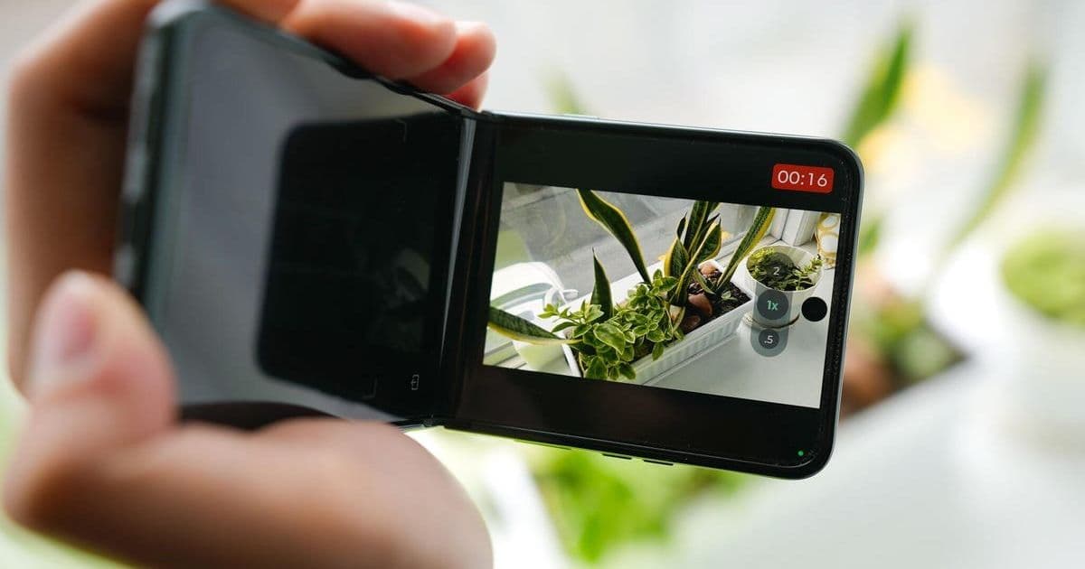 Motorola's Razr Ultra Deal: Free Smartwatch and 43% Savings Signal Aggressive Foldable Push