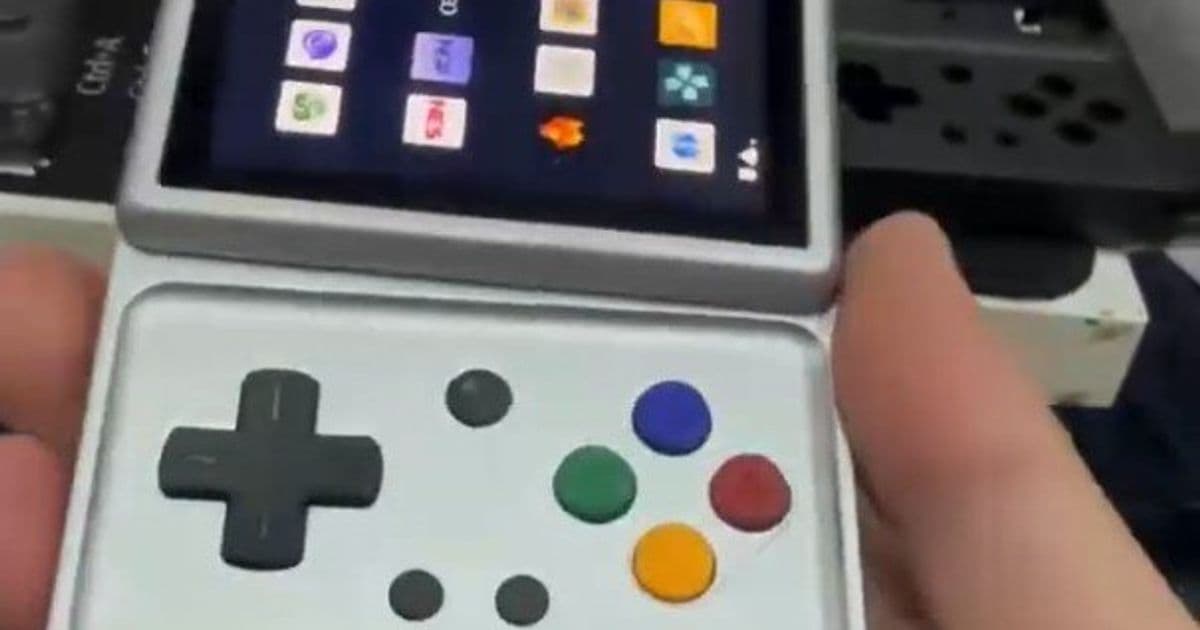 Anbernic's New Flip-Out Handheld Revives Retro Design for Modern Gaming