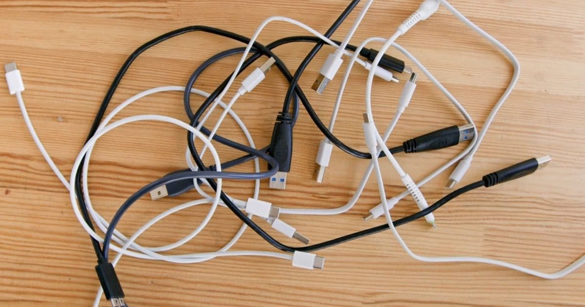 Cheap USB testers can save your expensive gear from faulty cables