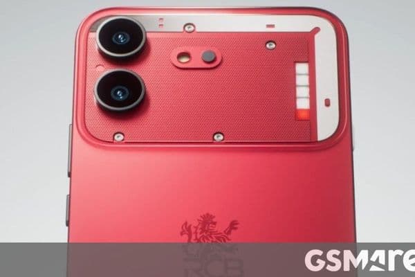 إصدار Nothing Phone (4b) RCB يأتي بتصميم أحمر مطفأ مع إطلاق 7 يوليو