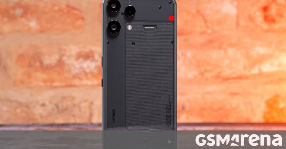 Nothing Scales Back Lock Screen Ads on Select Models, Retains Feature on Budget Devices