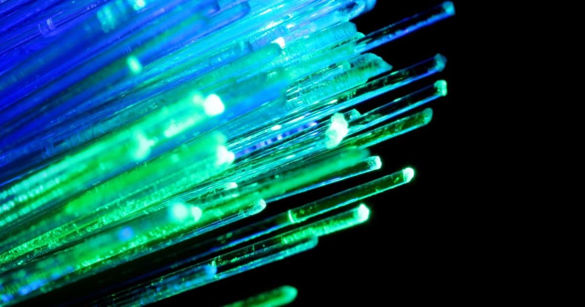 Nvidia's $300M Investment in Corning: Securing Optical Fiber Supply Chain for AI Dominance
