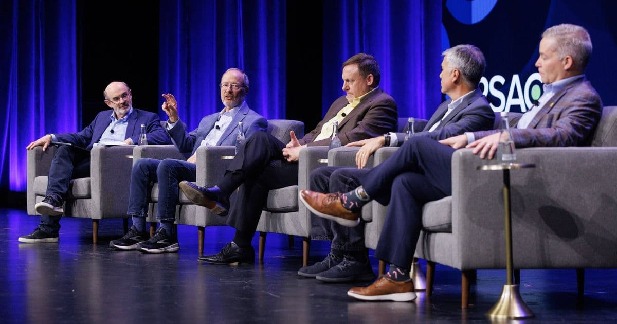 Former NSA chiefs warn: No clear red line for cyberwar, Trump decides when attacks become 'real' war