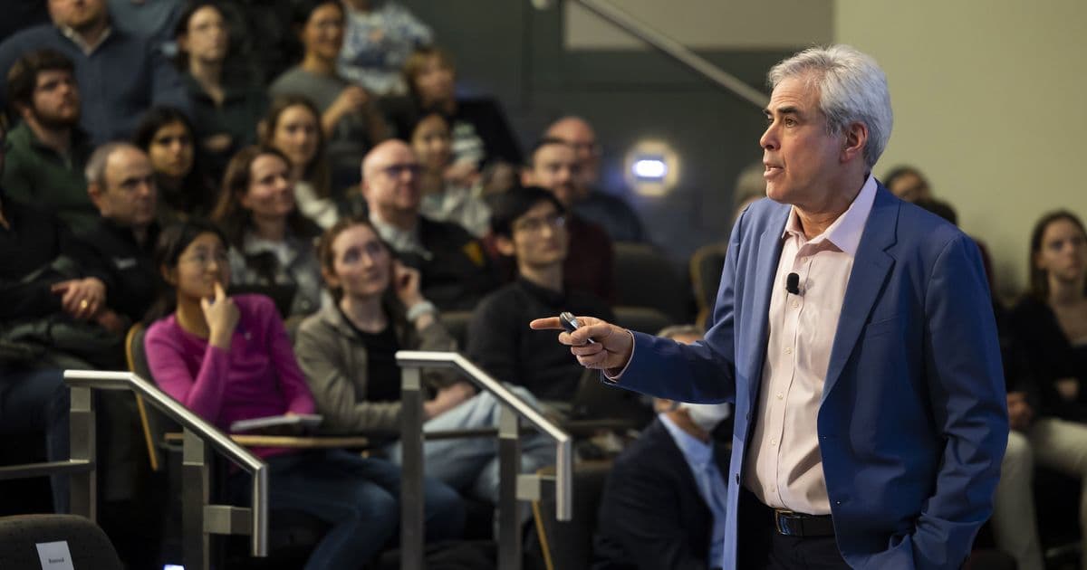 Jonathan Haidt Warns of Tech's Impact on Cognition and Democracy in MIT Lecture