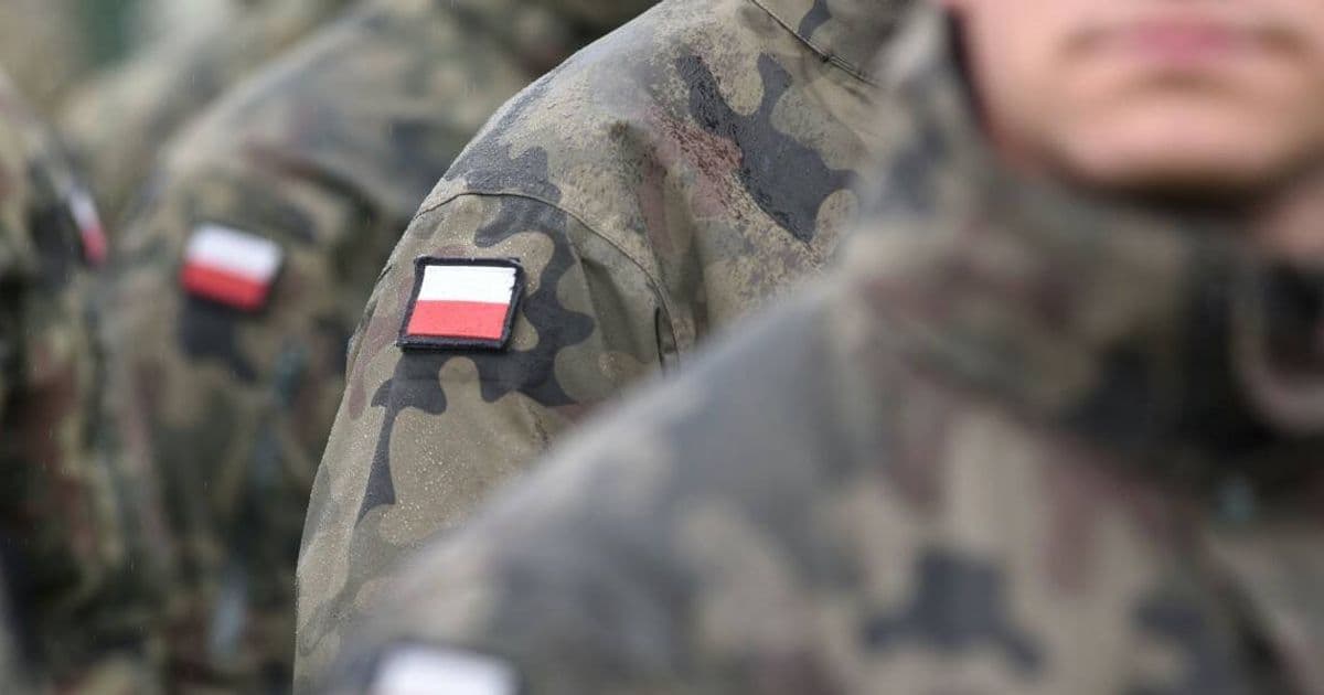 Poland bans Chinese cars from military bases