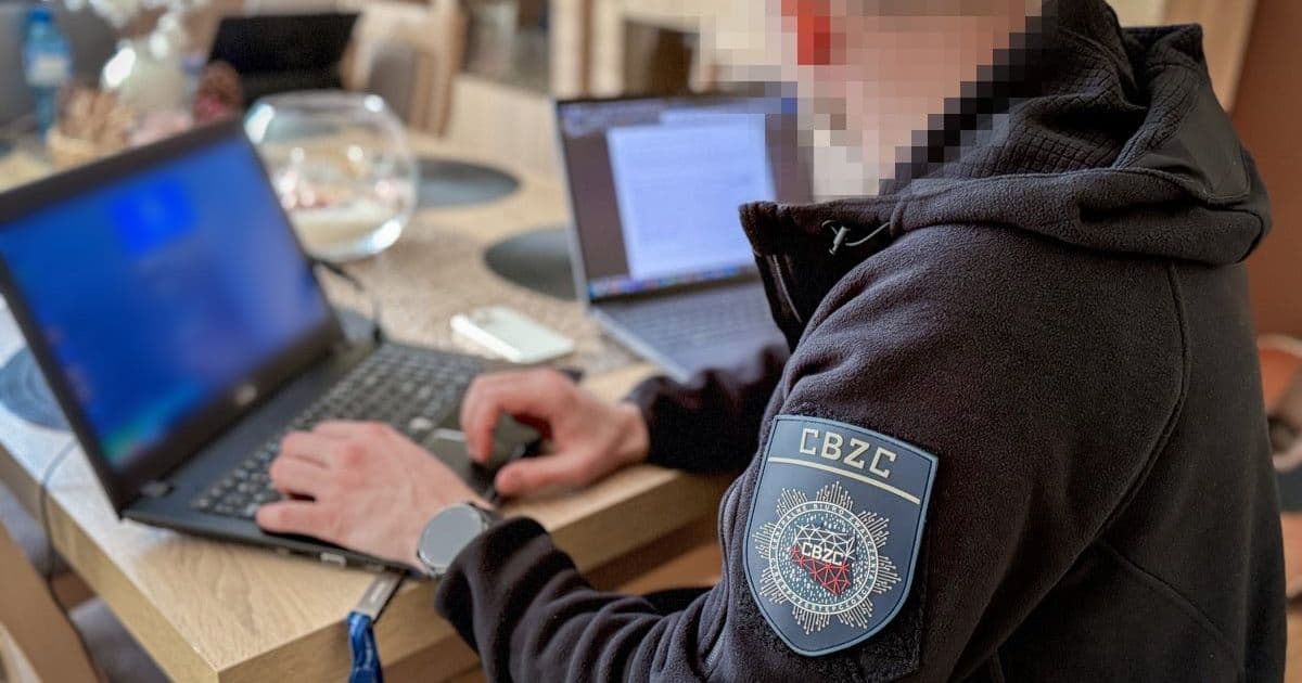 Polish police bust teen DDoS gang selling attack tools to cybercriminals