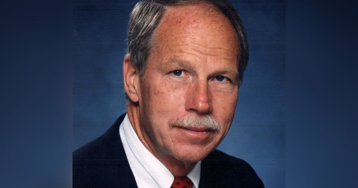 Professor of the practice Robert Liebeck, leading expert on aircraft design, dies at 87