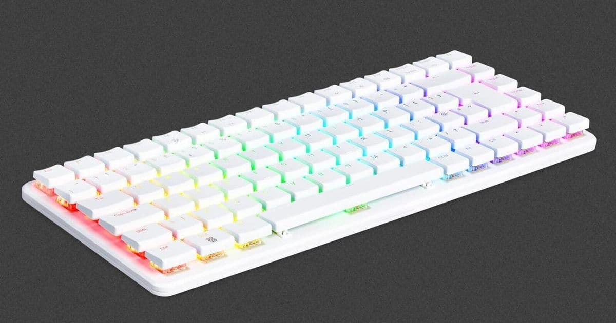 Raspberry Pi 500+ Debuts: 16GB RAM, M.2 Storage & Mechanical Keyboard Redefine Desktop Potential