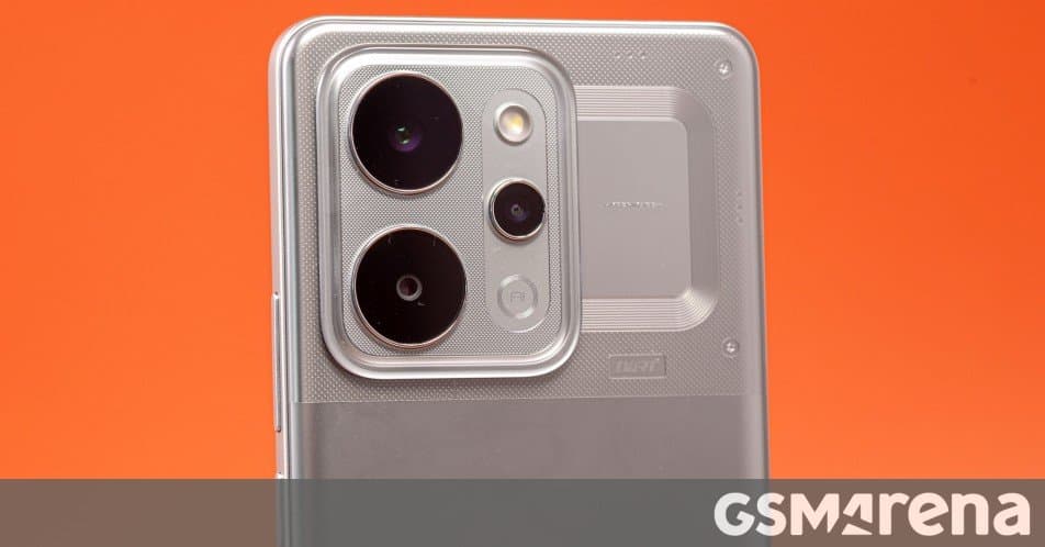 Realme P4 Power unboxing - a 10,001mAh beast in a surprisingly normal body