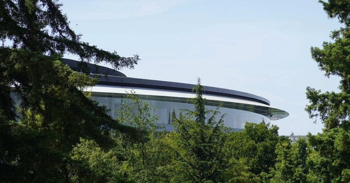 Inside Apple's Internal AI: Enchanté and Enterprise Assistant Power Employee Productivity