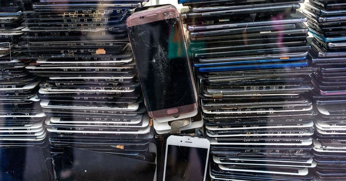 Researchers Recycle Old Pixel Phones Into 'Computing Platforms' — Old Smartphone Processors Outperform Server CPUs on Single-Core Benchmarks