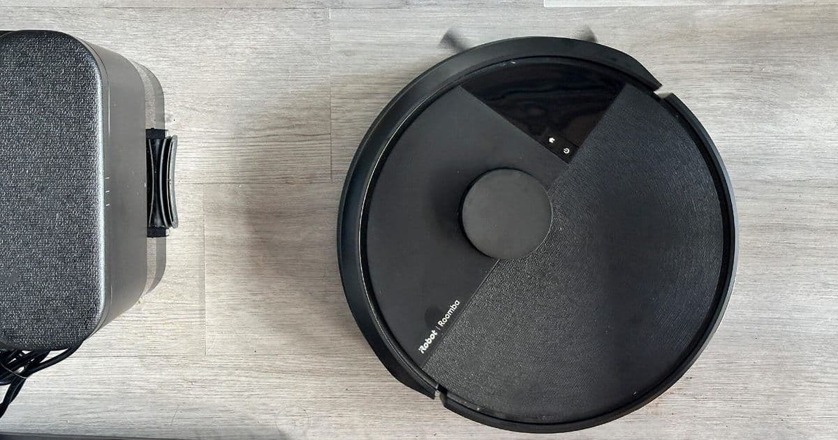 Roomba on the Brink: What iRobot’s Near-Bankruptcy Really Means for Connected Devices