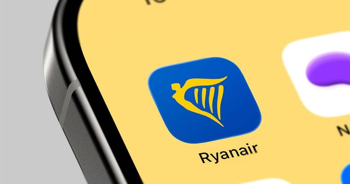 Ryanair's Digital Boarding Pass Mandate: A Strategic Play for App Dominance and Revenue