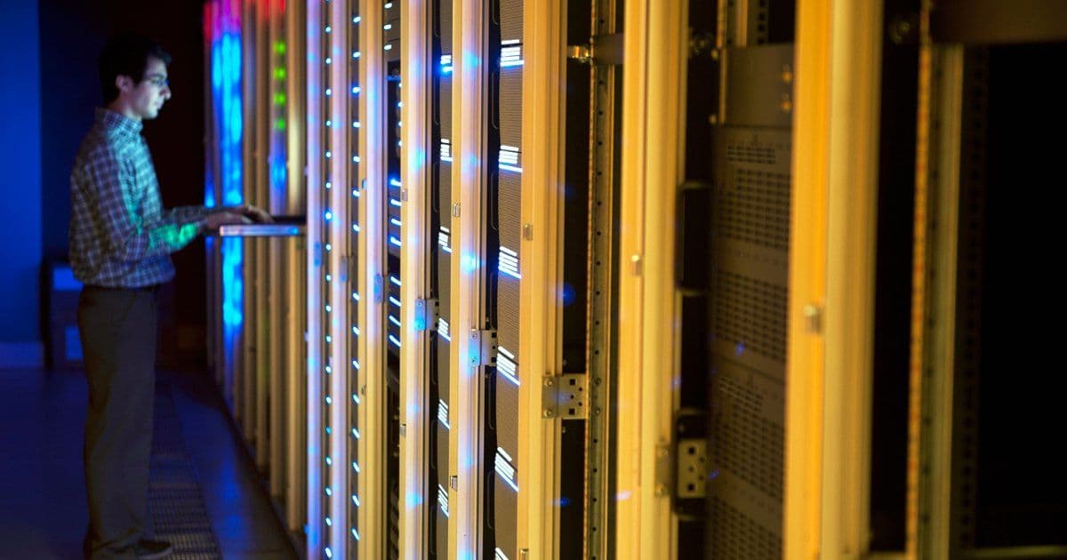 Salesforce Achieves Sub-Minute Scaling Across 1,000+ EKS Clusters with Karpenter Migration