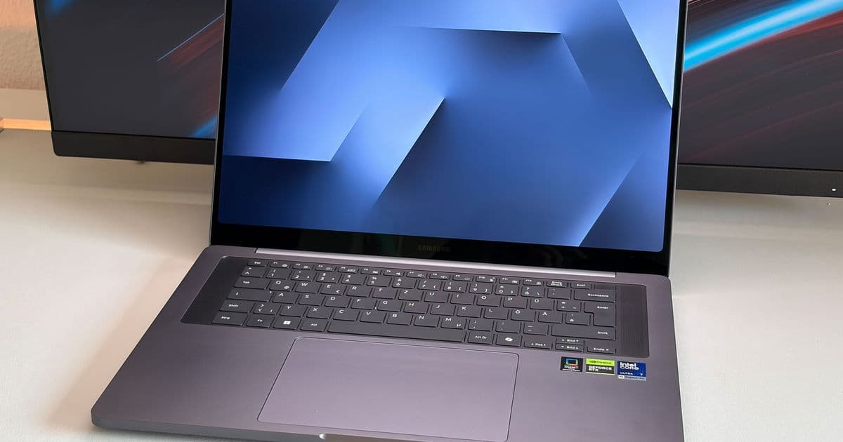 Samsung finally uses a better OLED panel with more than 1000 nits for the Galaxy Book6 Ultra, but the competition is still superior