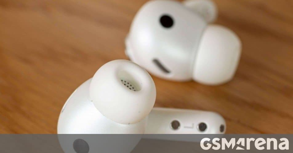 Samsung's Hearapy App Uses Sound Waves to Combat Motion Sickness Through Earbuds