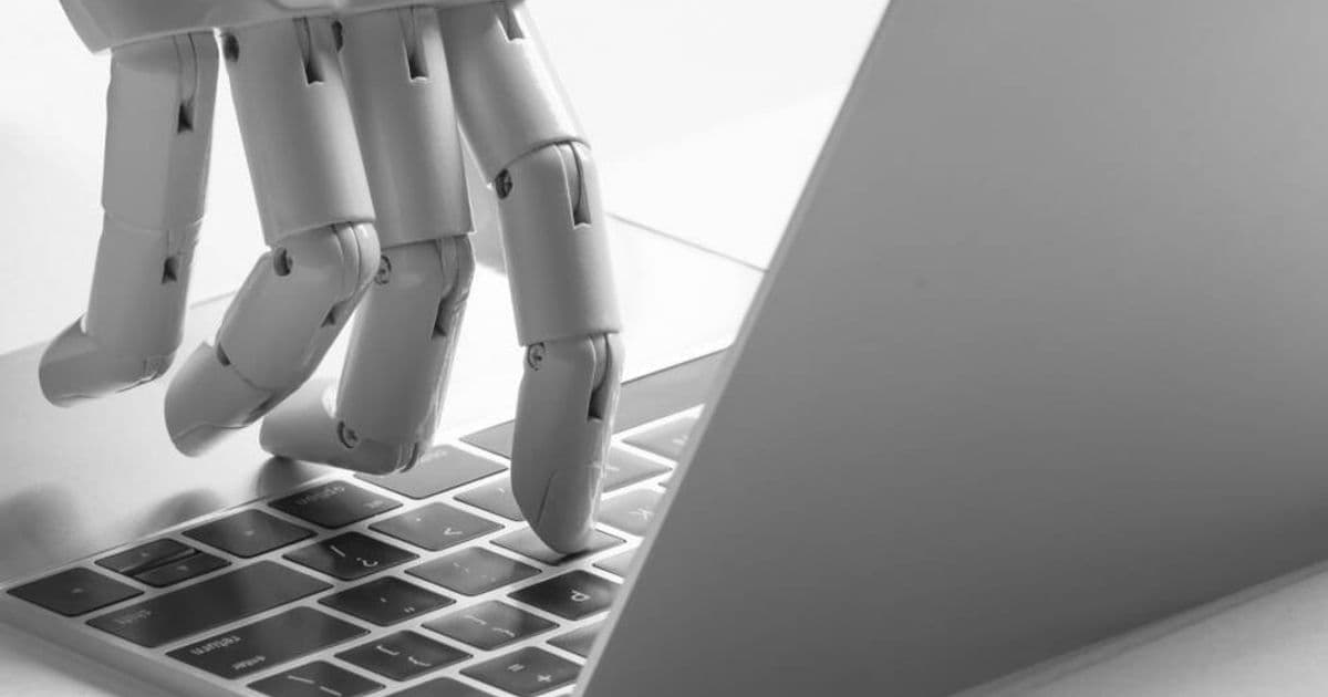 Schmoozebots: Study Finds Flattery Will Get AI Everywhere