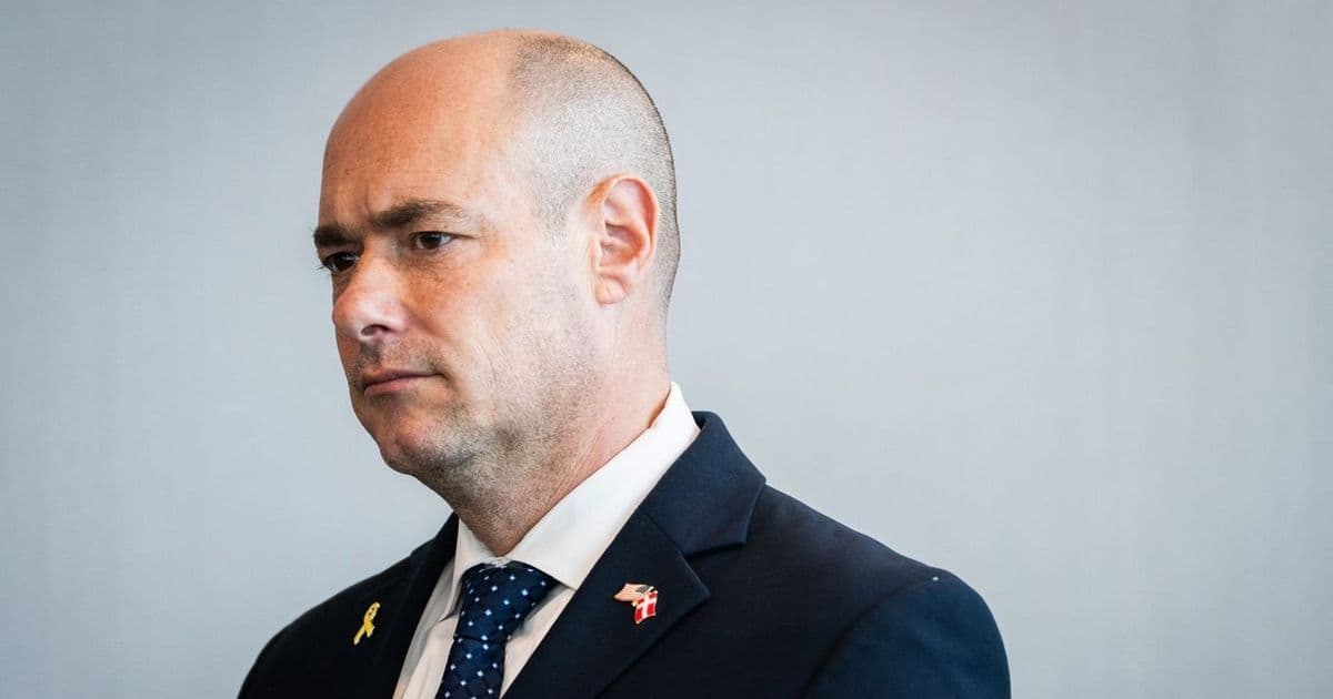 Democrats Face Primary Threats Over Iran Vote