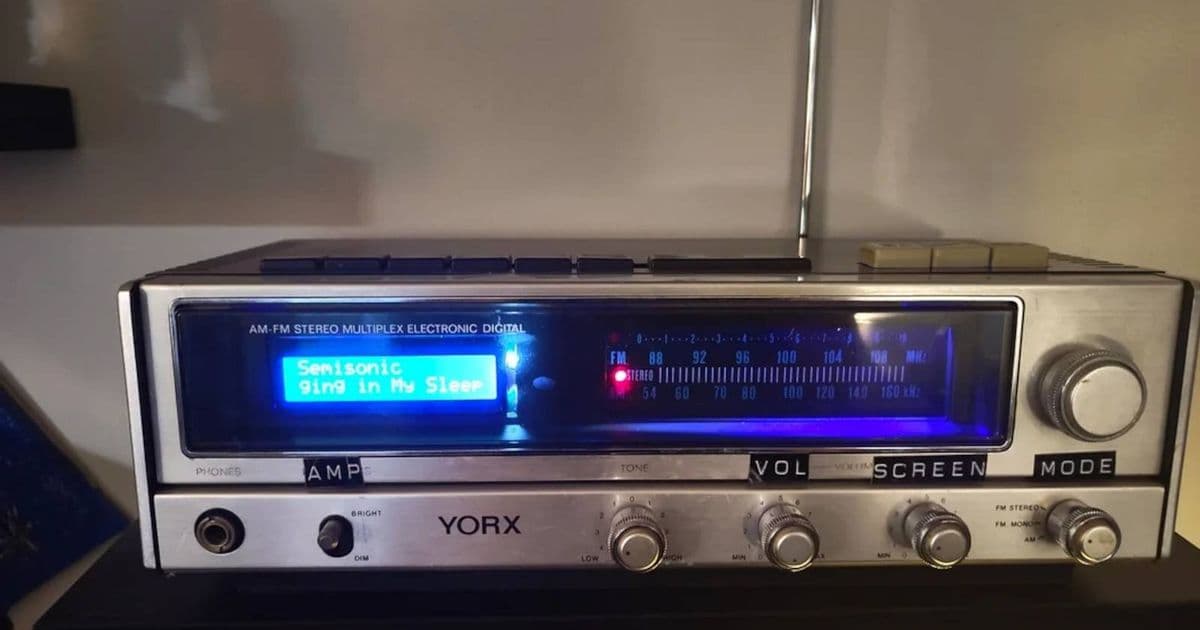Vintage Radio Gets New Life as Raspberry Pi-Powered Plex Server