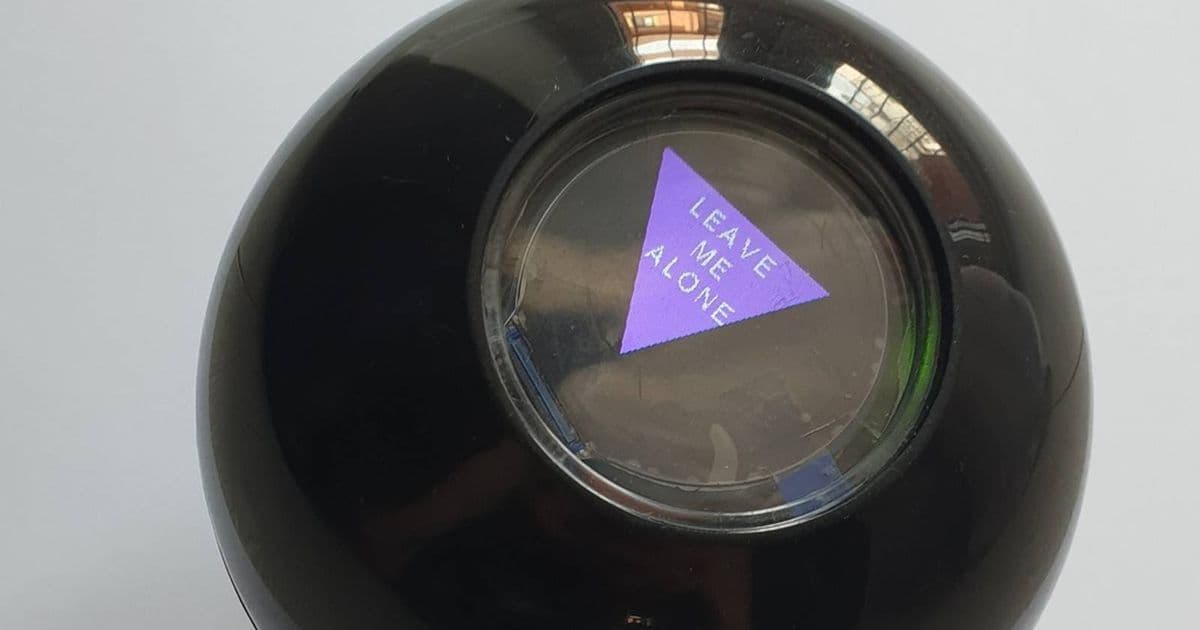 Someone turned a broken Magic 8 Ball into a physics-based Raspberry Pi Pico fortune teller
