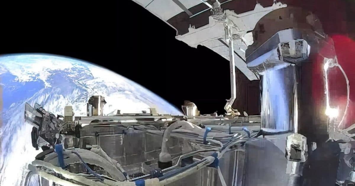 SpaceX's Starshield Spy Satellites Caught Sending Signals in the Wrong Direction, Raising Spectrum Concerns