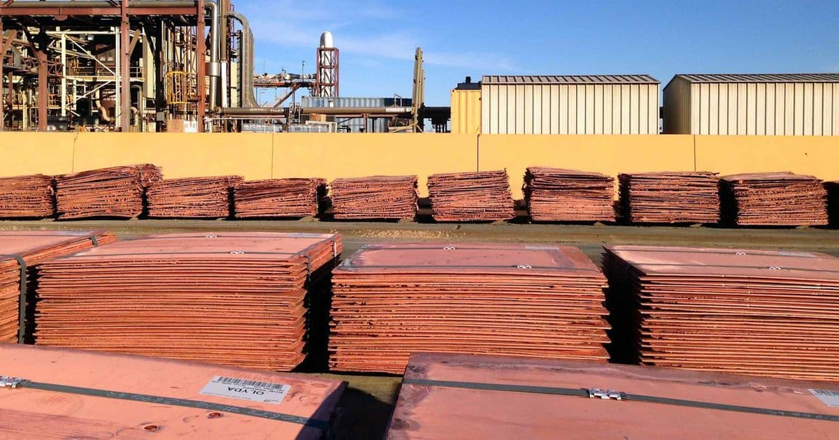 Speculators Drive Copper Near Record Highs Amid Sulfur Supply Concerns and AI‑Powered Demand