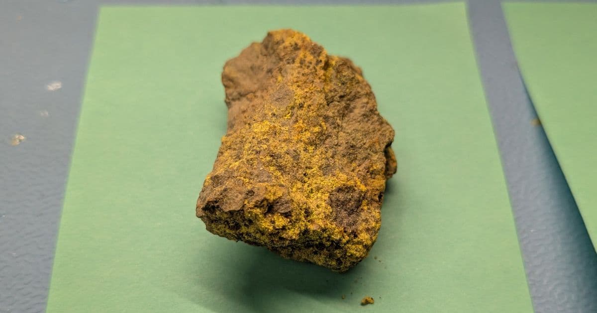 Stabilizing Dusty Carnotite: A Practical Guide to Rock Consolidation with Diluted Polyurethane