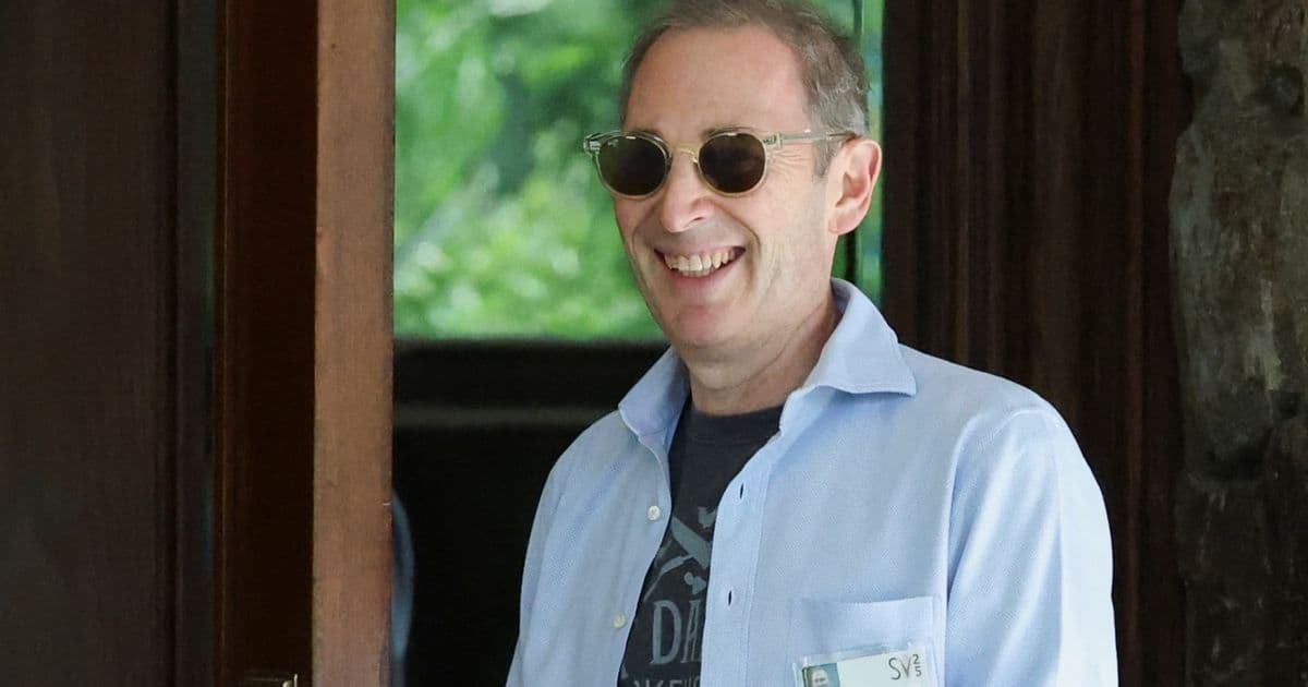 Amazon's AWS Growth Slows, $200B Capex Boost Signals AI Infrastructure Race