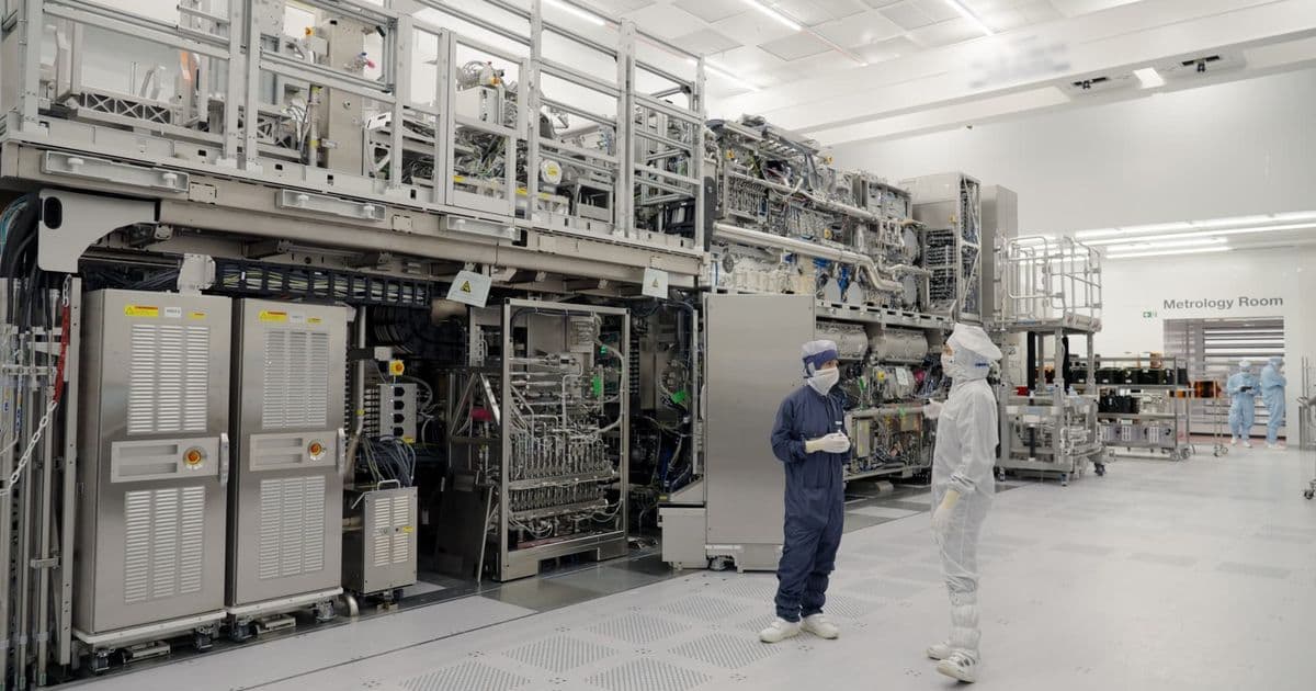 Semiconductor Giants and AI Labs Chart Divergent Paths in Global Tech Expansion