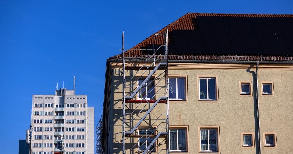 Cloover's $1.2B Debt Raise Signals a Shift in Climate Tech Funding