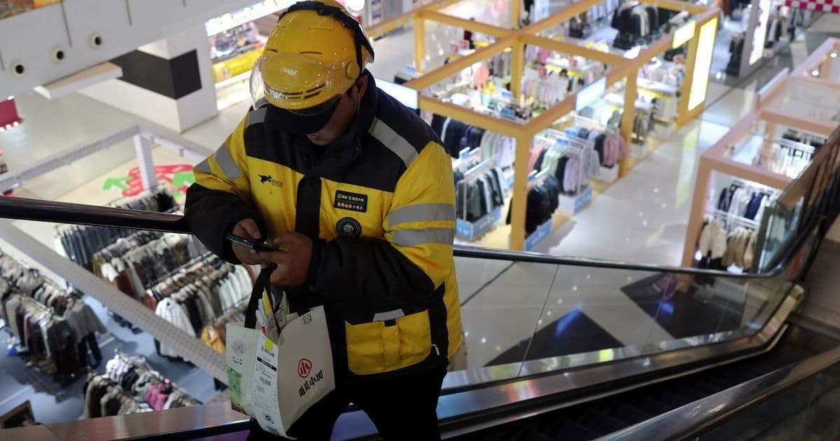 China Investigates Food Delivery Giants in Move to Counter Deflationary Price Wars