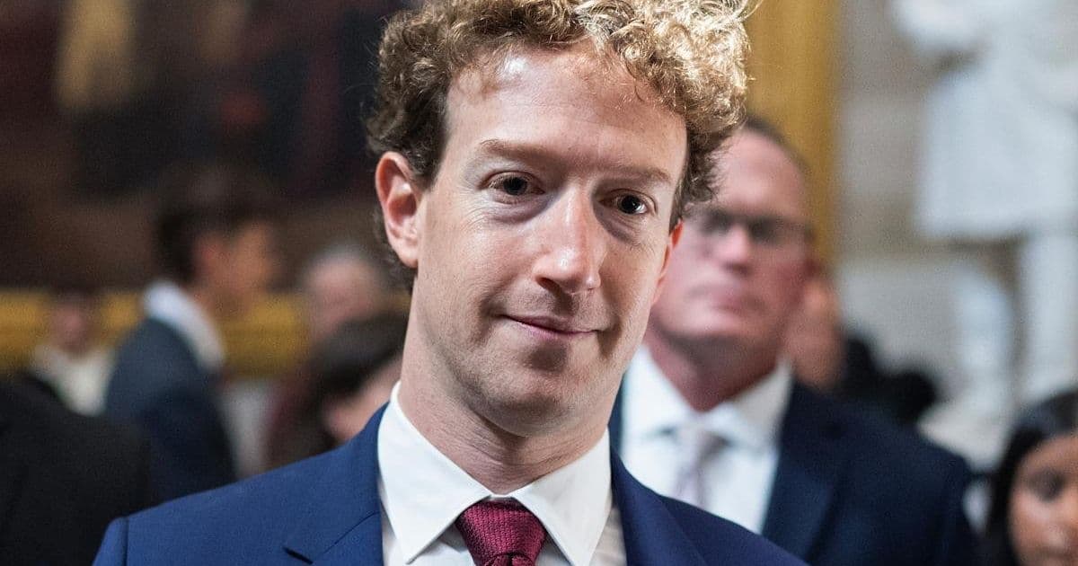 Zuckerberg and Musk's Private Alliance: DOGE Support and Content Takedowns