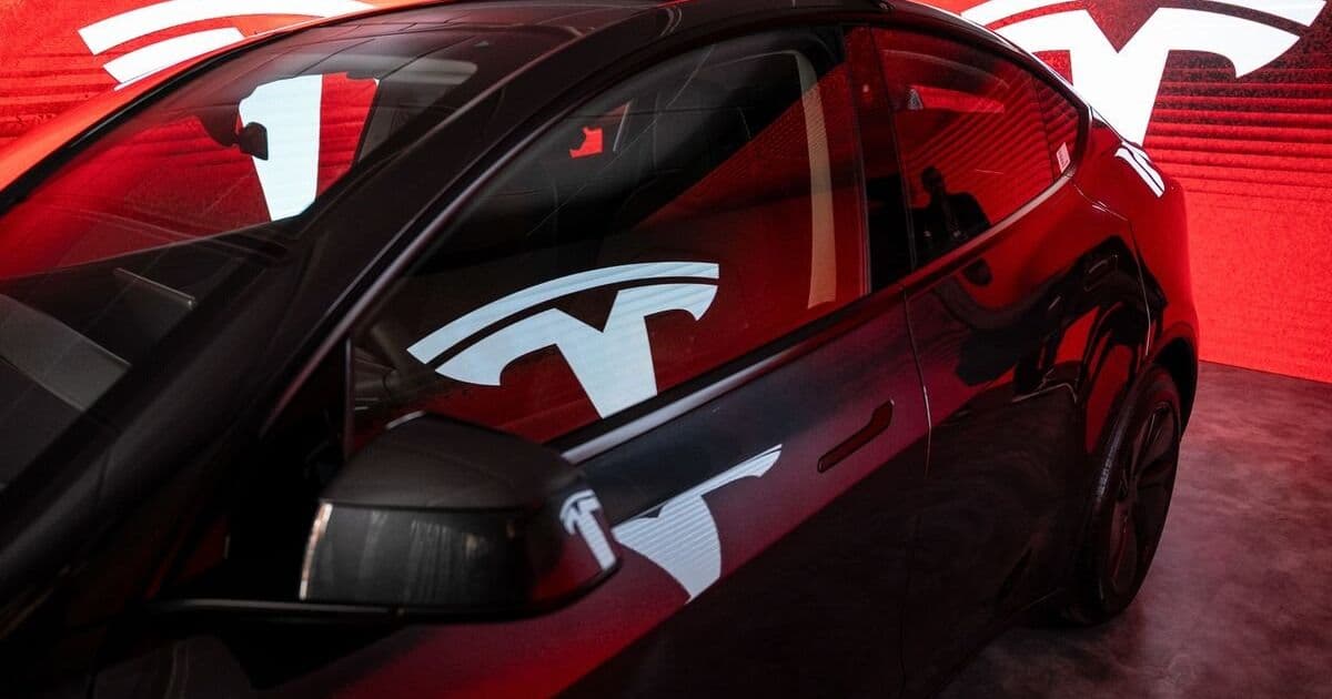 Tesla Shifts Full Self-Driving to Subscription-Only Model, Ending Upfront Purchases