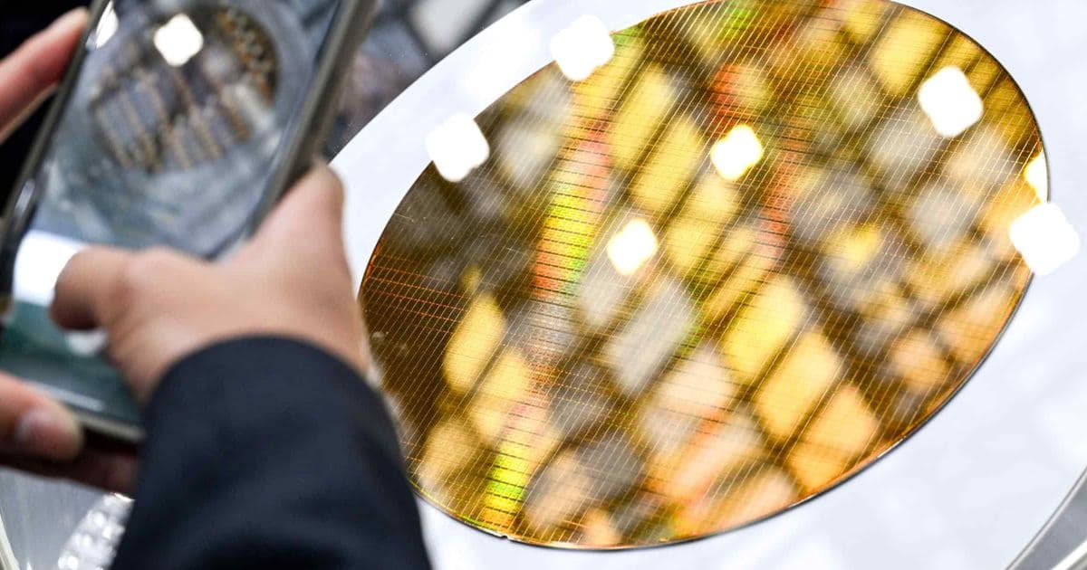 DRAM Shortage Crisis: Memory Costs to Double in Smartphones as Supply Meets Only 60% of Demand Through 2027