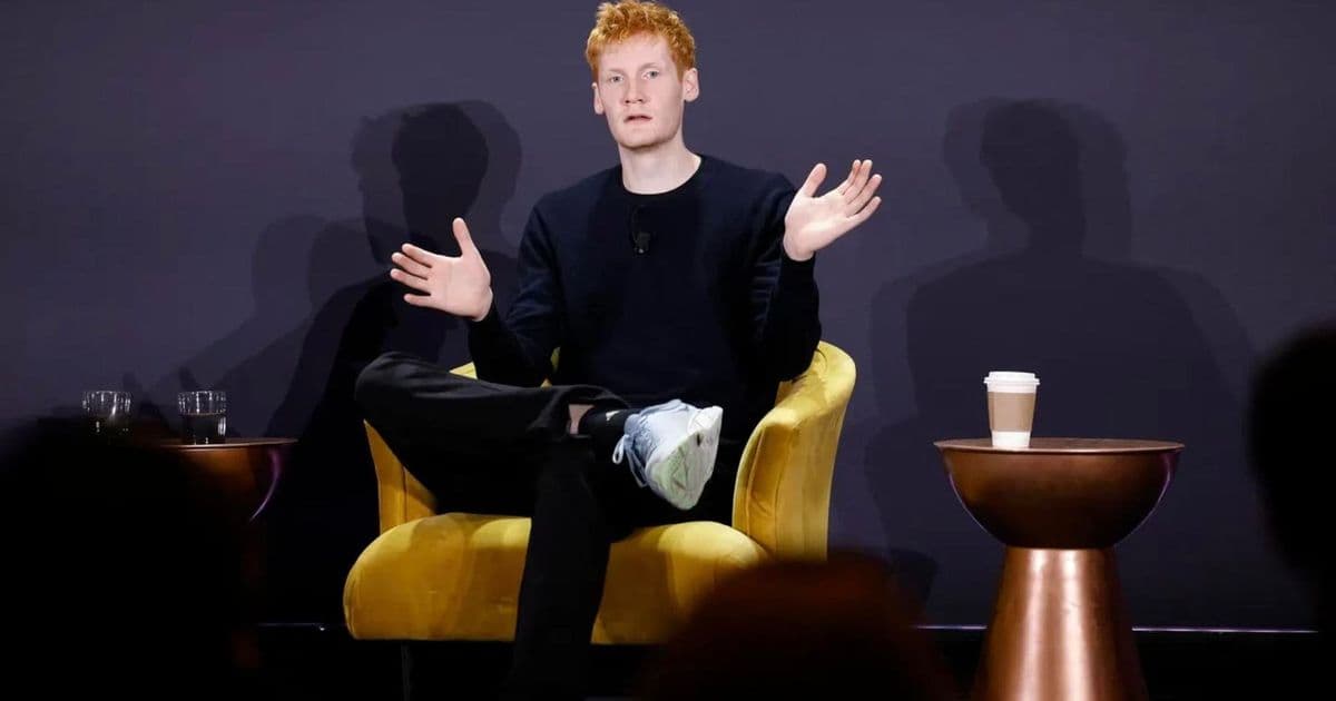 Cursor's AI Evolution: How Chinese Open Models and Claude Code Threaten the Future of Code Editors