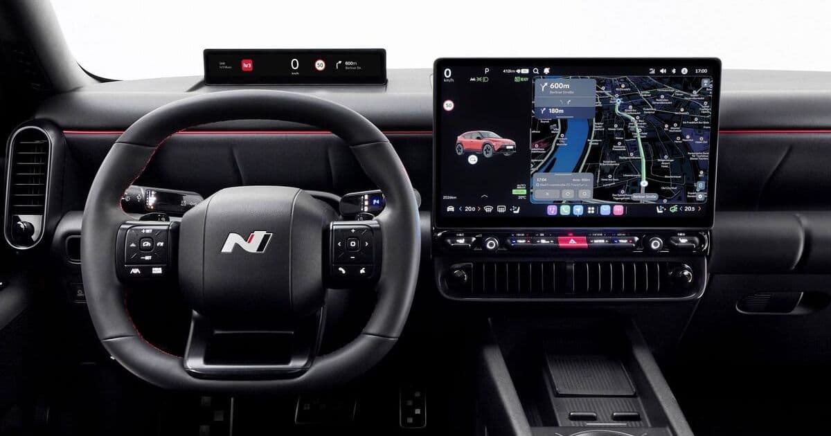 Hyundai's Pleos Connect: How Traditional Automakers Are Fighting Back in the AI Assistant Wars