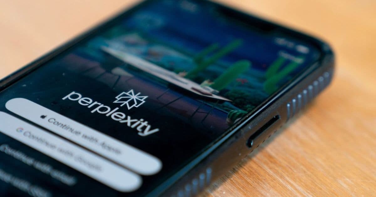 US Judge Orders Perplexity to Halt Comet Browser's Amazon Purchases Amid Copyright Concerns