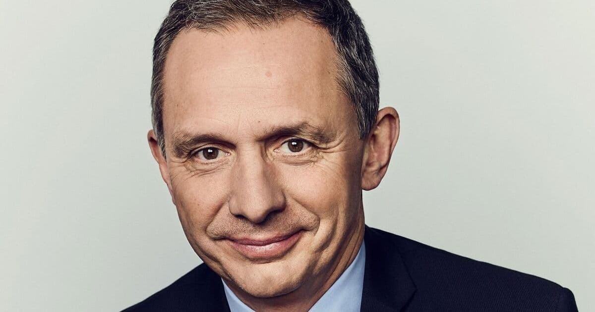 PayPal CEO Shuffle and Q4 Miss Send Stock Plunging 15%