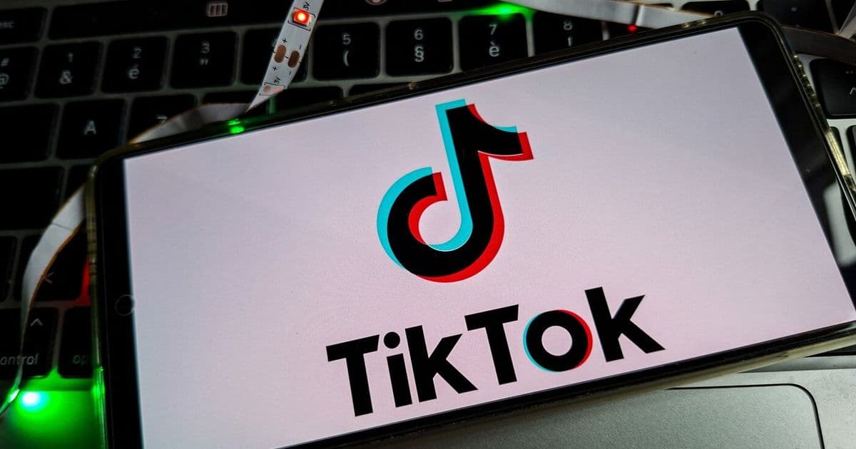 TikTok Server Outage: New Research Challenges Political Content Claims