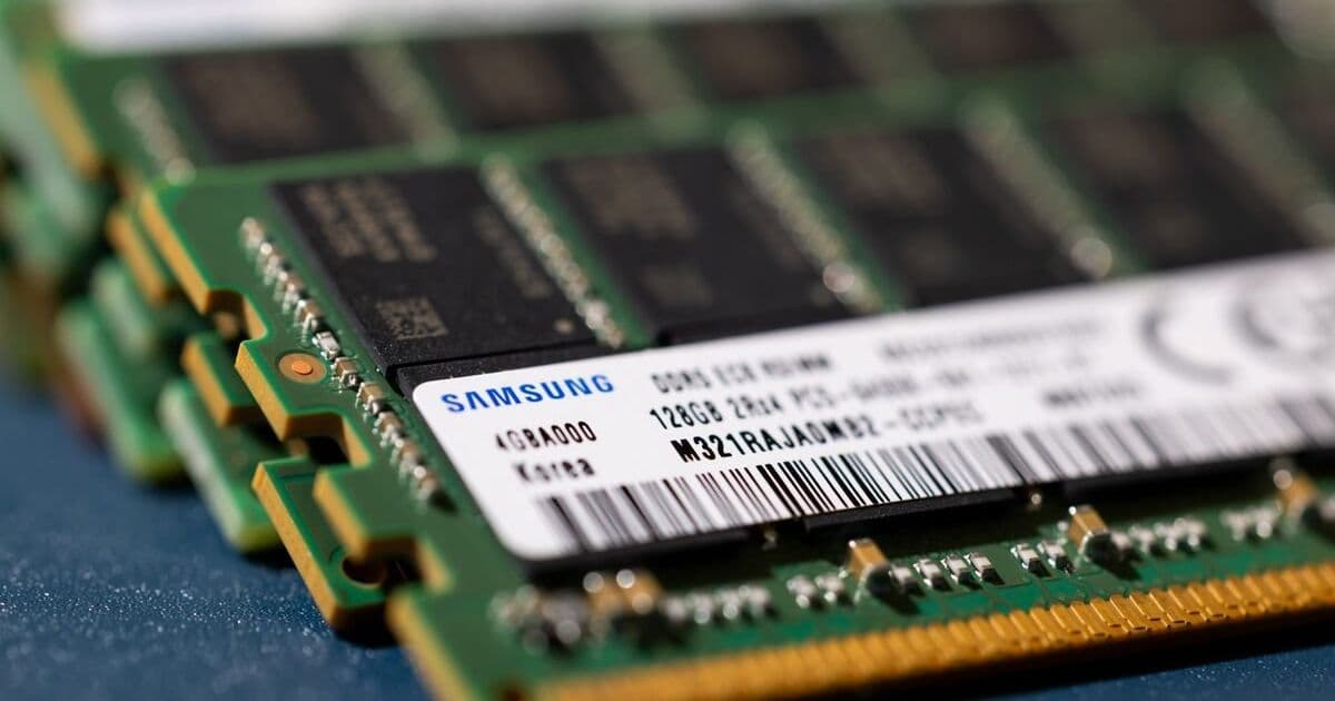Samsung's HBM4 Pricing Strategy Signals AI Memory Market Shift