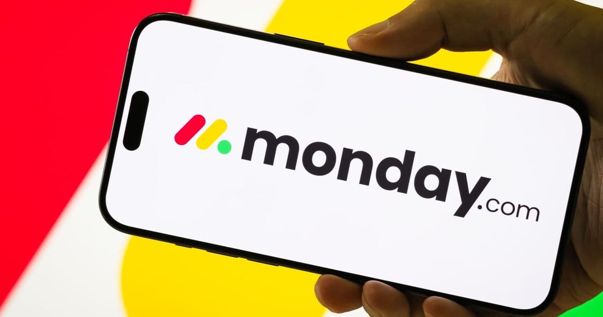Monday.com Stock Plunges 20% After Weak Q1 Guidance Amid AI Competition