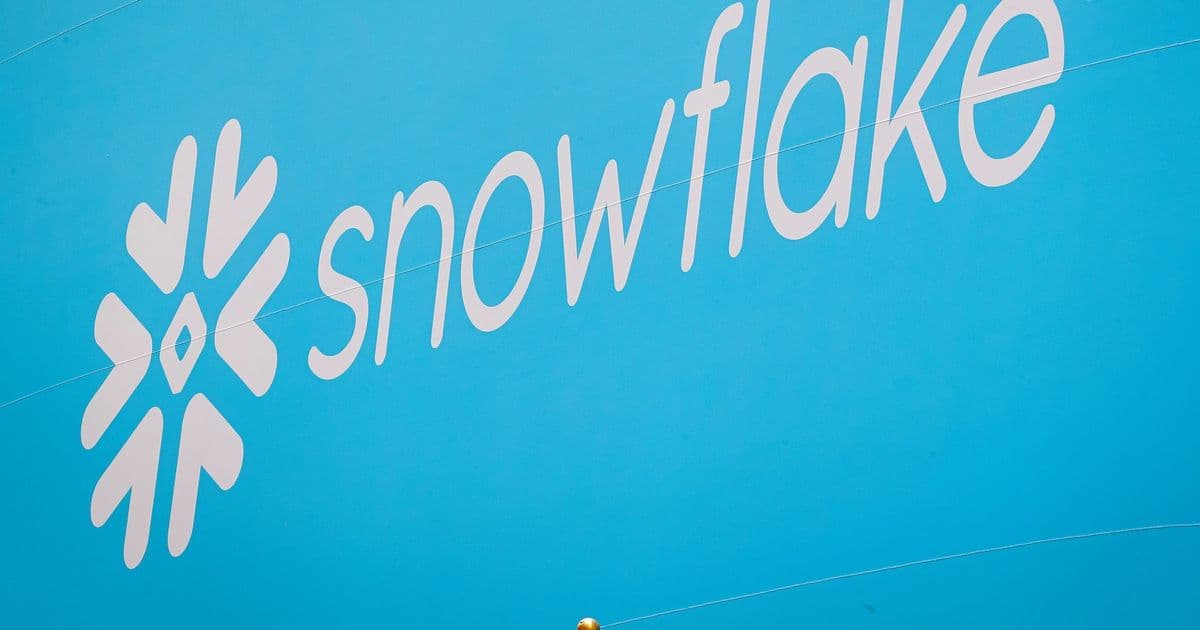 Snowflake Exceeds Q4 Expectations with 30% YoY Revenue Growth, Signals Strong Future Outlook