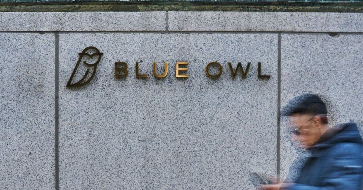 AI Fears Trigger Stock Plunge: Software Giants Tumble as Market Braces for Disruption