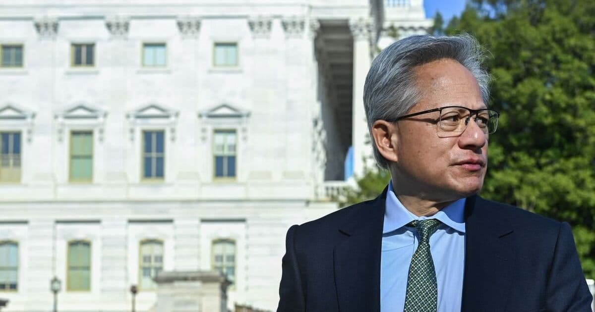 US Weighs 75K H200 Chip Cap for Chinese Firms as AI Chip War Escalates